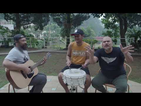 download lagu mp3 mp4 Lagu Patah Hati Green Day, download lagu Lagu Patah Hati Green Day gratis, unduh video klip Lagu Patah Hati Green Day