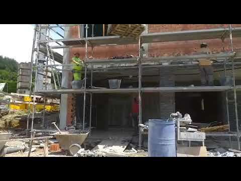 Cieza se asusta en la obra !!