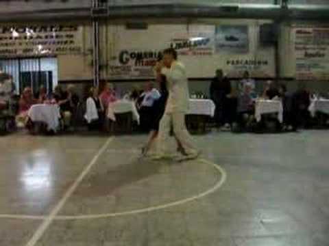 Silvina Valz  and  Dany Garcia  are  dancing  to  the  milonga  "  Estampa De Varon  "