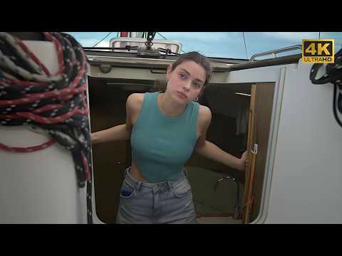 Wyruszając w rejs z matką i jej partnerem, nie podejrzewała, że nie jest on tym, za kogo się podaje…