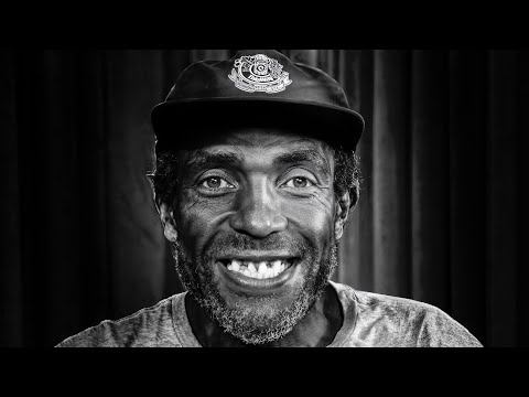 Escritor e ex-usuário de crack - Regis