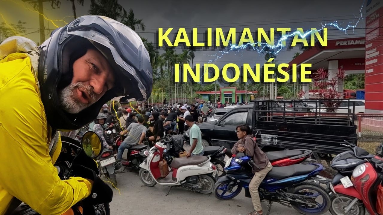 🇮🇩 FUEL SHORTAGE following the war in IRAN 🇮🇷 [Borneo Part 21] Around the world in a Ural sidecar