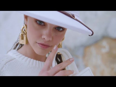 Fashion Show Elisabetta Franchi 2022 (SS22) Milan Fashion Week 👗