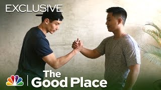 How-To: Jason and Pillboi&#39;s Secret Jacksonville Handshake - The Good Place (Digital Exclusive)