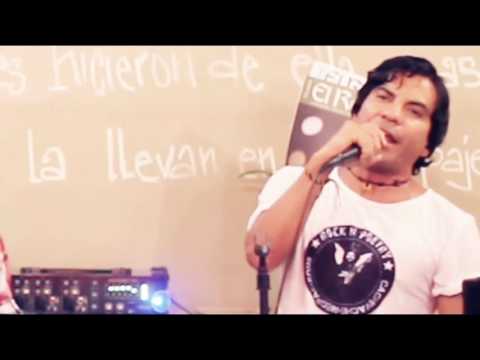 Cachivache+Negras=Song - Poema XV (Live) Moa Café