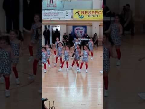 Grupa de dans modern Mimi Dens 2017