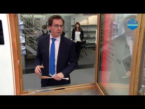 Elektronische Sicherheit am Fenster. MACO zeigt, wie es geht.