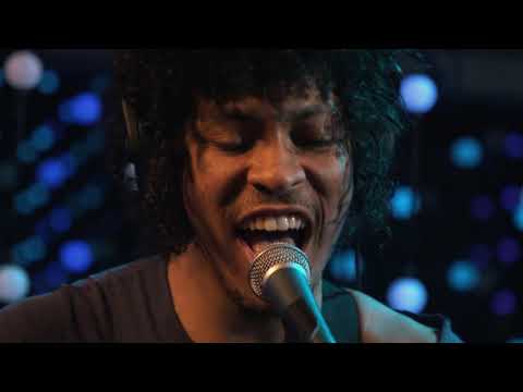 Boogarins - Passeio (Live on KEXP)