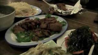 preview picture of video 'Two Dinners on Tunxi Ancient Street, Huangshan Area, China'