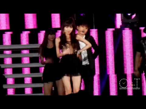 [HD Fancam] 130115 Samsung Galaxy GDA in Msia Trouble Maker - Trouble Maker