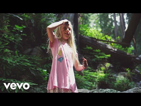 Video thumbnail for Come In Closer