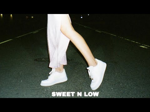 Lily Kincade - sweet n low (Lyric Video)