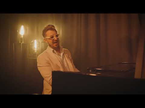 
V. Straižys 🎤🎹
Dainininkas/pianistas virtuozas
 #3