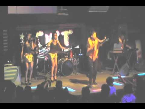 The Feels Band Indonesia (Jakarta) - LMFAO Feat. Lauren Bennett And Goon Rock - Party Rock Anthem