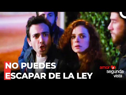 Policía Persiguiendo A Şevket - Amor a Segunda Vista