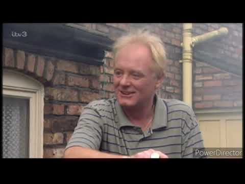 Classic Corrie - Les Battersby vs Curly Watts; The Conformation (17th August 2003*Original Date)