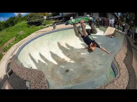 MASHER: Chris “The Muscle” Russell