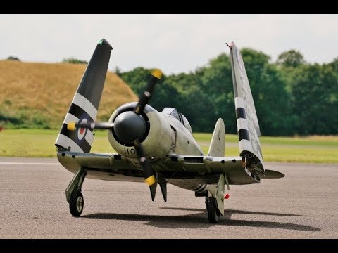 FOLDING WINGS - 1/4 SCALE HAWKER SEAFURY - AWESOME MOKI 250cc SOUND - MICK AT LMA RAF COSFORD - 2014