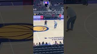 Kid Crip walks at half time 🤣🤣😅😅#HalftimeDance #Pacers #CWalk