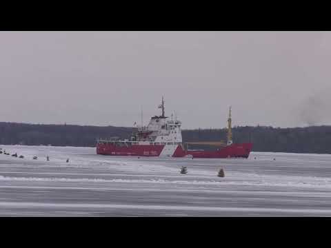 Coast Guard clears Mackinac Island ice bridge