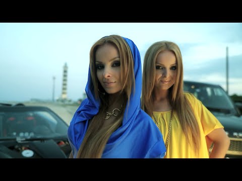 TWiiNS feat. Carlprit - Boys Boys Boys [Official 4K Video] [Remastered]