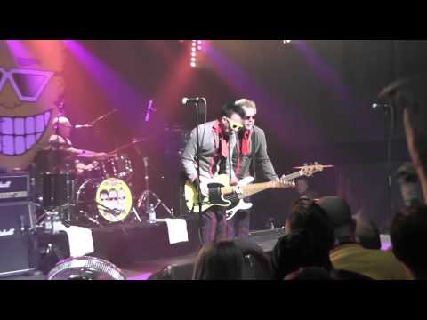 The Toy Dolls - Dougy Giro (Live@Pretty Shitty Kjell)