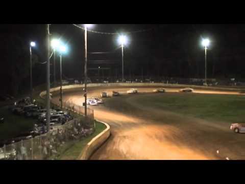 Super Sedans - A-Main - NSSS - Gympie Speedway - 29.11.11