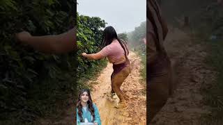 Dubai girl enjoyed weather rain#dubairoyalty #dubaiprinces #rain #weather #girls #enjoyment