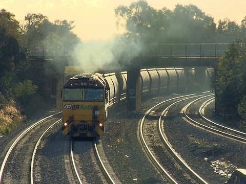 QR National & Pacific National Diesel hauled Long Coal Trains - Railways in Australia