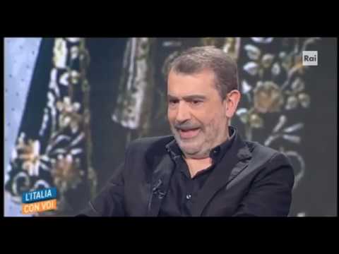 Intervista allo stilista Michele Miglionico - "L'Italia con Voi"  - Rai Italia del 31 maggio 2019