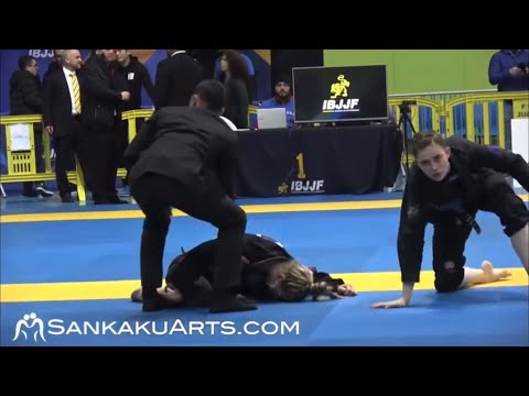 三角絞めが得意な柔術家が秒殺で相手を完全に失神させる