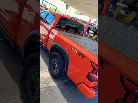 Nissan Frontier Tonneau Cover: BAK MX4