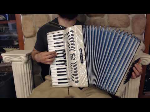 5424 - Cracked Ice Giulietti P. 72 Piano Accordion LMM 34 72 $2499