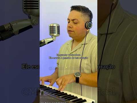 🎵…o Pai tá cuidando enquanto você ora…🎵 #Shorts #Louvor