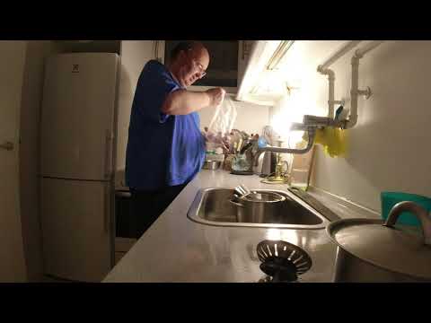 MongoTV_6064 - Min Aftensmad - DANISH MUKBANG - Del 3 - MEDISTERPØLSE Med RIS og BRUN SOVS