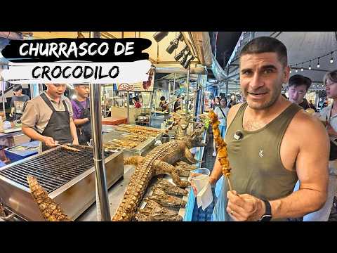 Provando comidas de rua na Tailândia
