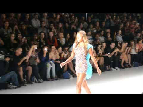 FASHION RIO - DESFILE VERÃO 2014 - TNG - 17 DE ABRIL 2013