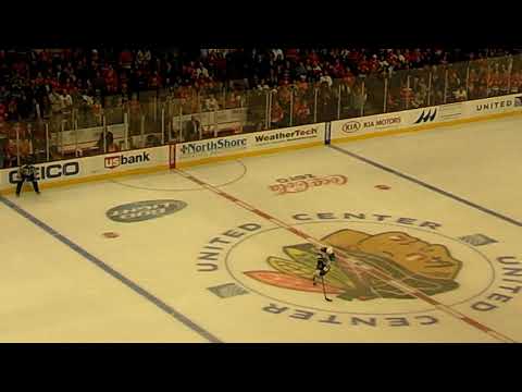 Roussel Converts! Stars v. Blackhawks 12-03-2013 Antoine taunts the dumbfounded crowd 😆