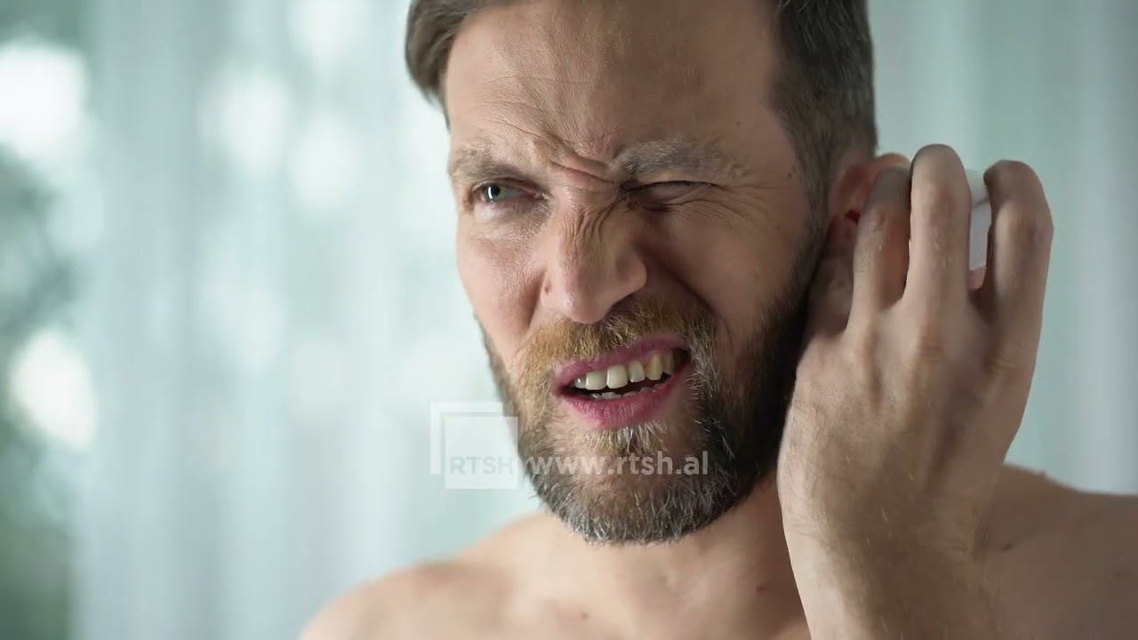 Rriten infeksionet e veshit, mjekja: Shkak zhytja në ujëra të ndotura dhe pastrimi agresiv