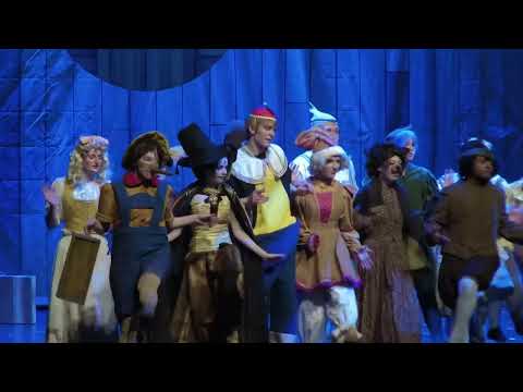 Shrek the Musical (2025)