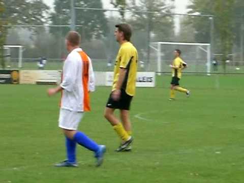 Filmpjes DVO'60 2 tegen Internos en Unitas