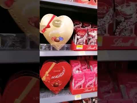 Lindt Valentine's Day Chocolate #shorts #lindt #lindtchocolate #merch  #valentinesday #chocolate