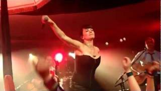 Die Happy Not That Kind Of Girl ( acoustic )