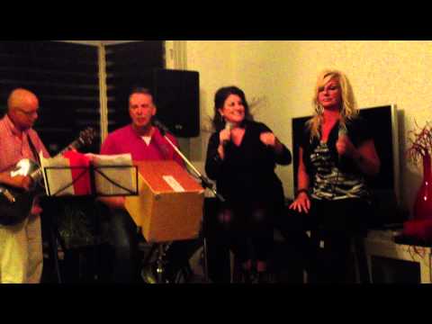Covers in Jeans (Kenny Loggins) This is it ......... Acoustic video thumbnail