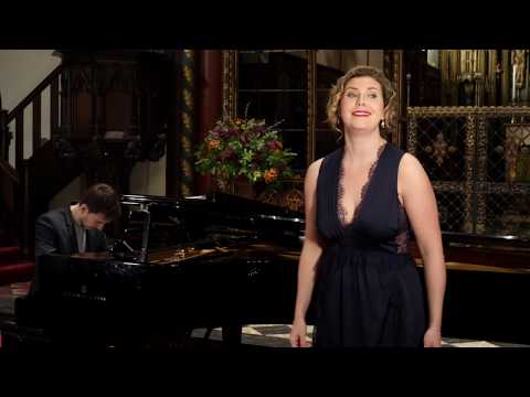Temerari... Come Scoglio (Così Fan Tutte) - Mozart - Soprano Alexandra Lowe