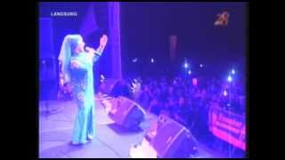 Download lagu Gema Ria & Elvie Sukaesih - Seujung kuku (Ultah 2th Radio cakra & 28th Tvri Jabar) Live mp3