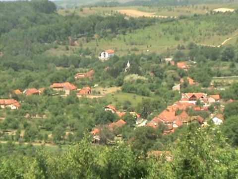 Gladna Montana, sat in Romania, 60 de case, o bisericuta si fosta forja austriaca