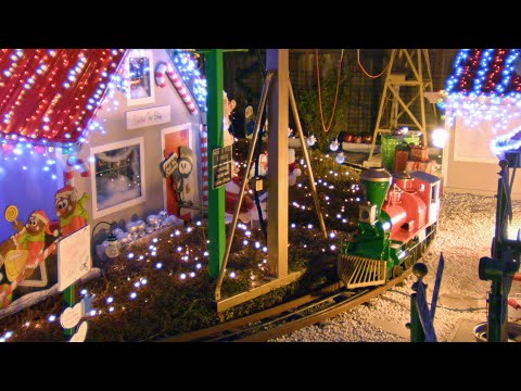 All Aboard for the Berndt Family's Christmas Display! - The Great Christmas Light Fight