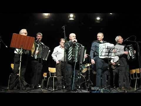 Orsa Dragspelsklubb på stämma i Säter 2018