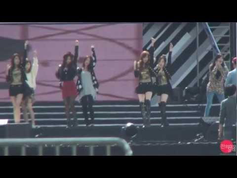 111003 SNSD Genie, Hoot @ Hallyu Dream Concert  rehearsal
